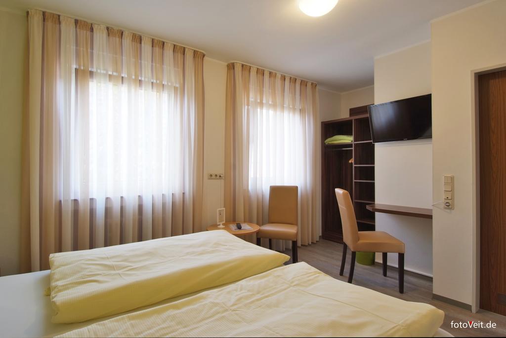L' Angolo Ristorante & Hotel Gmbh Trier Kamer foto